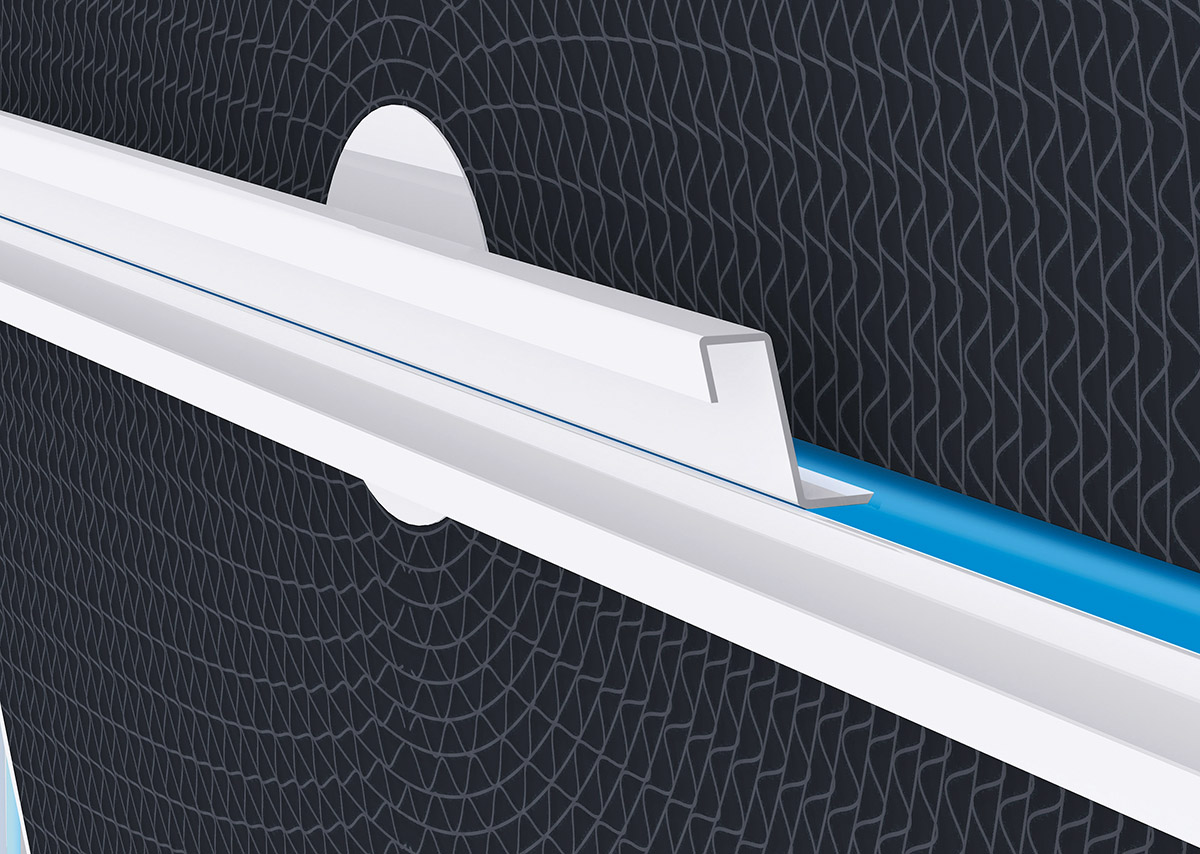 Middle seal permanently pressure resistant and dimensionally stable, without sealing gap